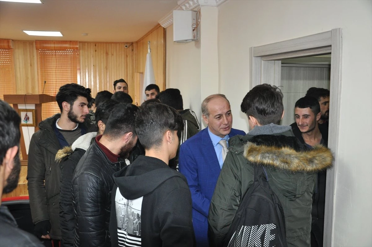 AK Parti Bulanık Belediye Başkan Adayı Aral, Gençlerle Buluştu