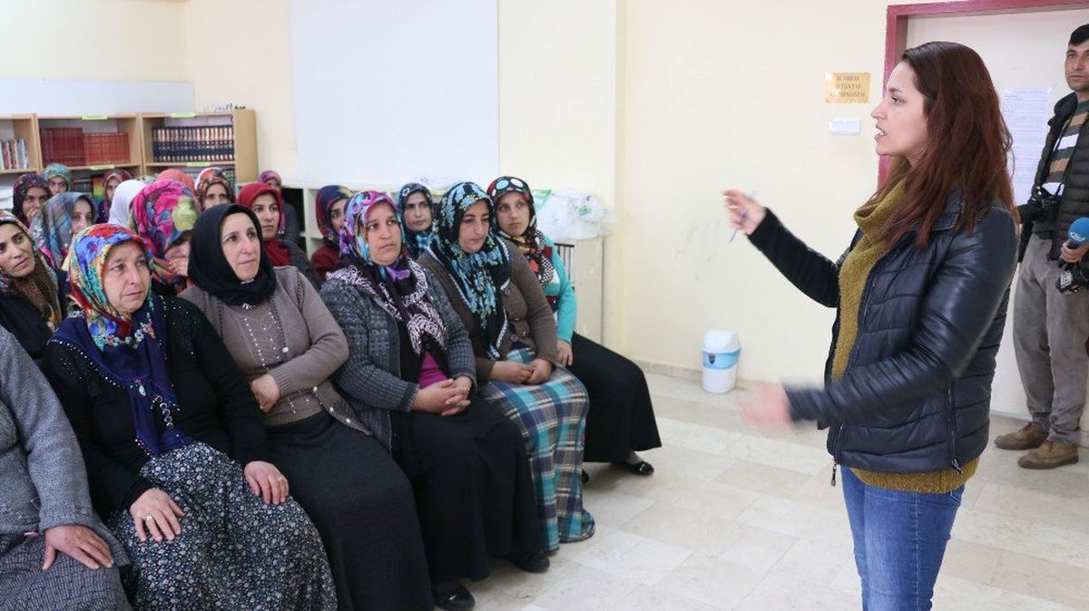 Aksaray\'da Kadın Çiftçiler Kendi İşinin Patronu Olmaya Hazırlanıyor