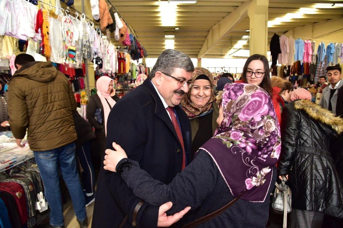 Başkan Can\'ın Kapalı Pazar Ziyareti