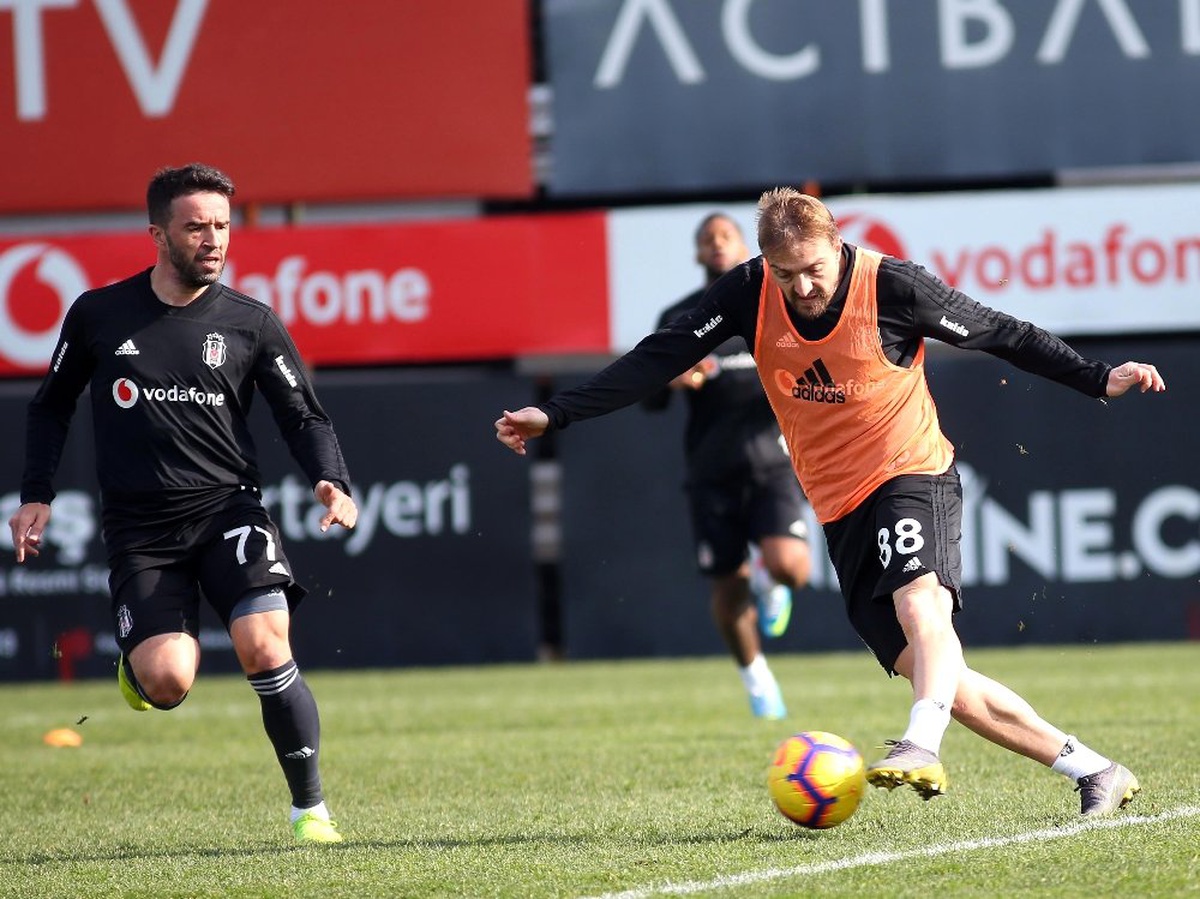 Beşiktaş\'ta Antalyaspor Mesaisi Sürüyor