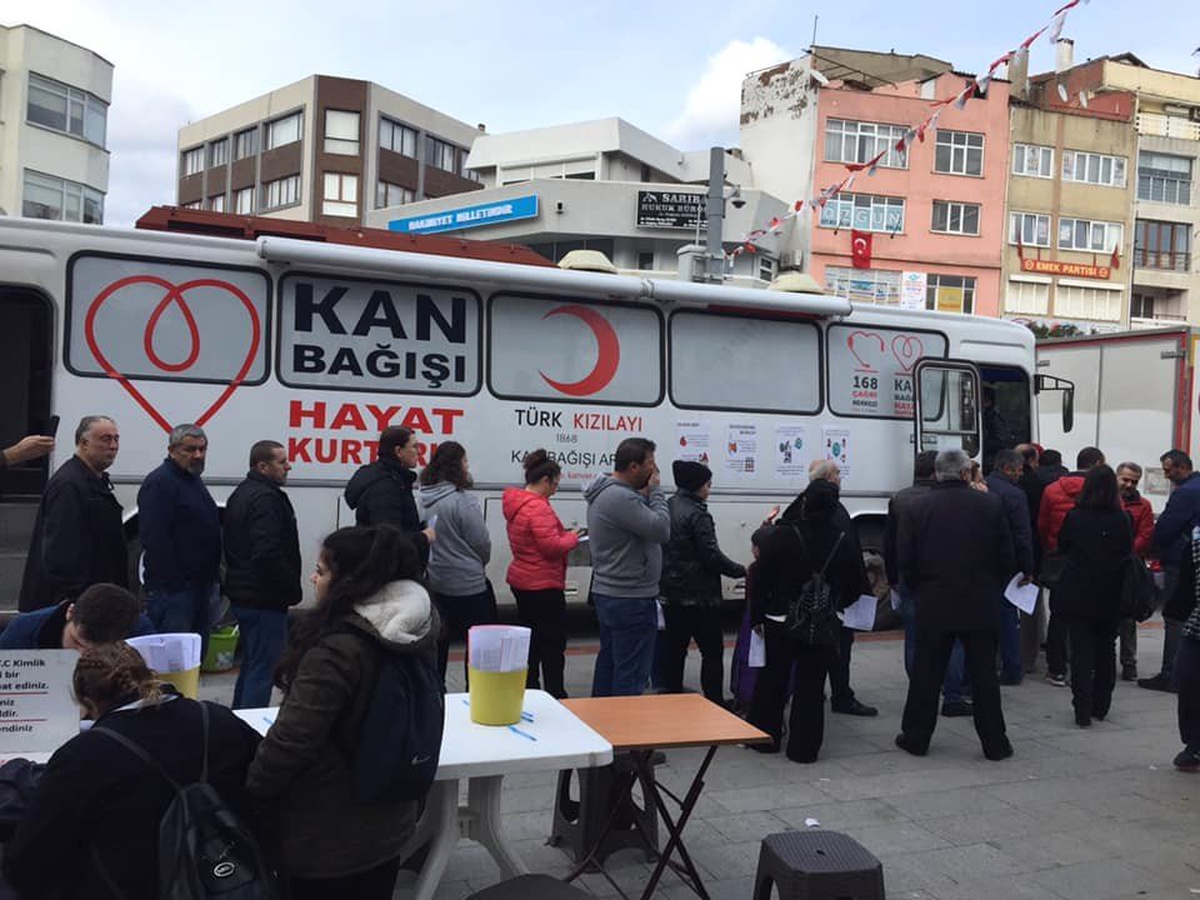 Burhaniye\'de Kök Hücre Bağışı Yoğun İlgi Gördü