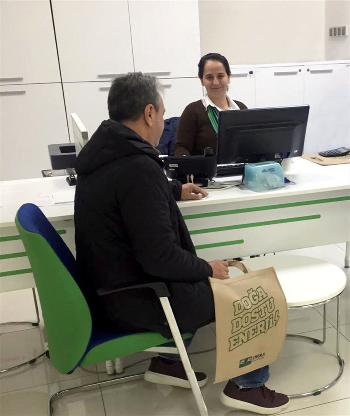 Ck Enerji Akdeniz Elektrik\'ten Geri Dönüşümlü 10 Bin Bez Çanta