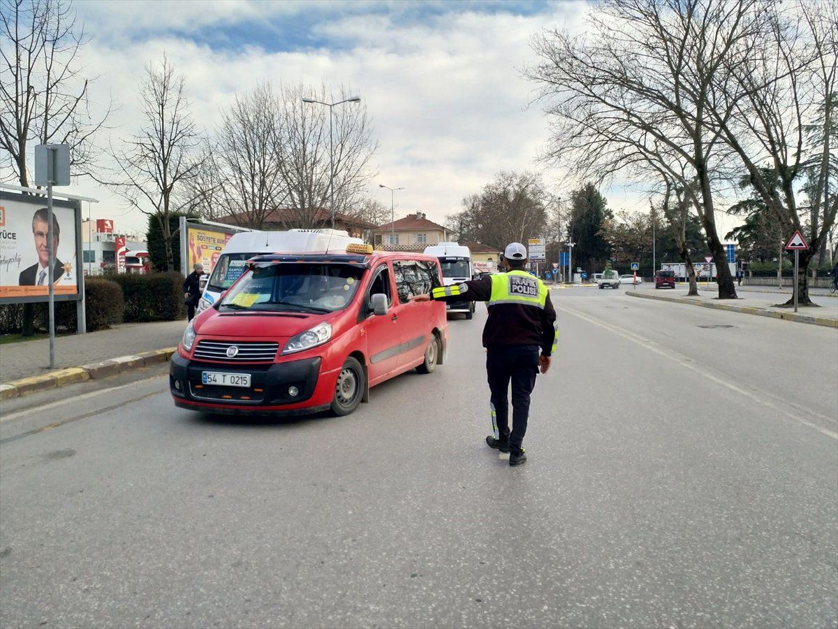 Dolmuş Sürücülerine Trafik Denetimi
