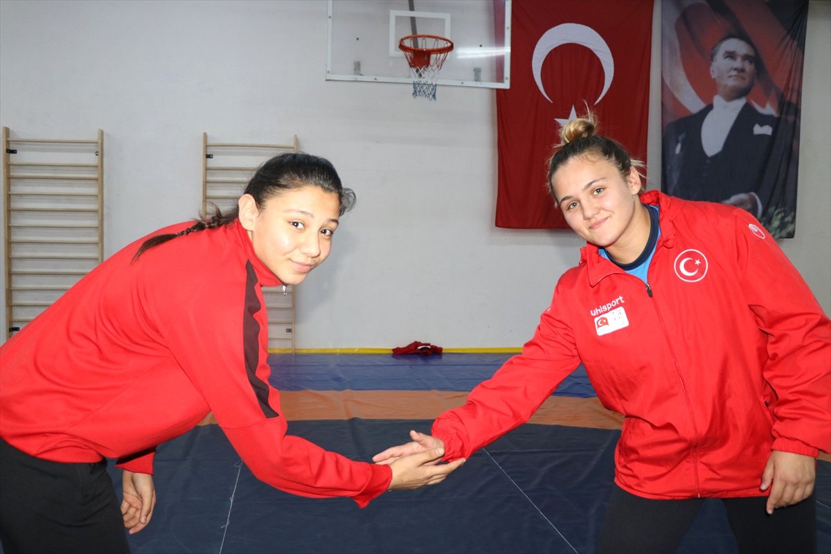 Dünya Şampiyonu Yasemin Adar\'ın İzinden Gidiyor