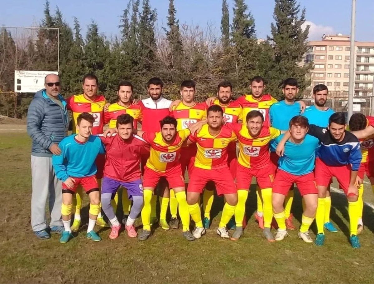 Foça Belediyesi Bağarasıspor\'da Süper Amatör Lig Heyecanı