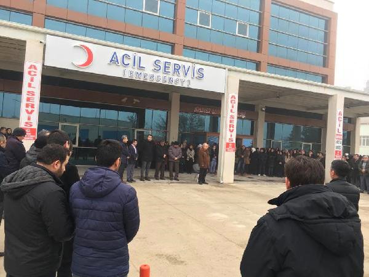 Hastane Odasında Ölü Bulunan Doktorun Cenazesi Ailesine Teslim Edildi