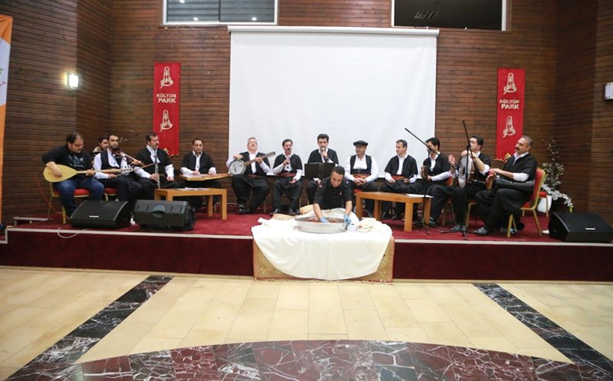 Her Çarşamba Kürsübaşı Günü