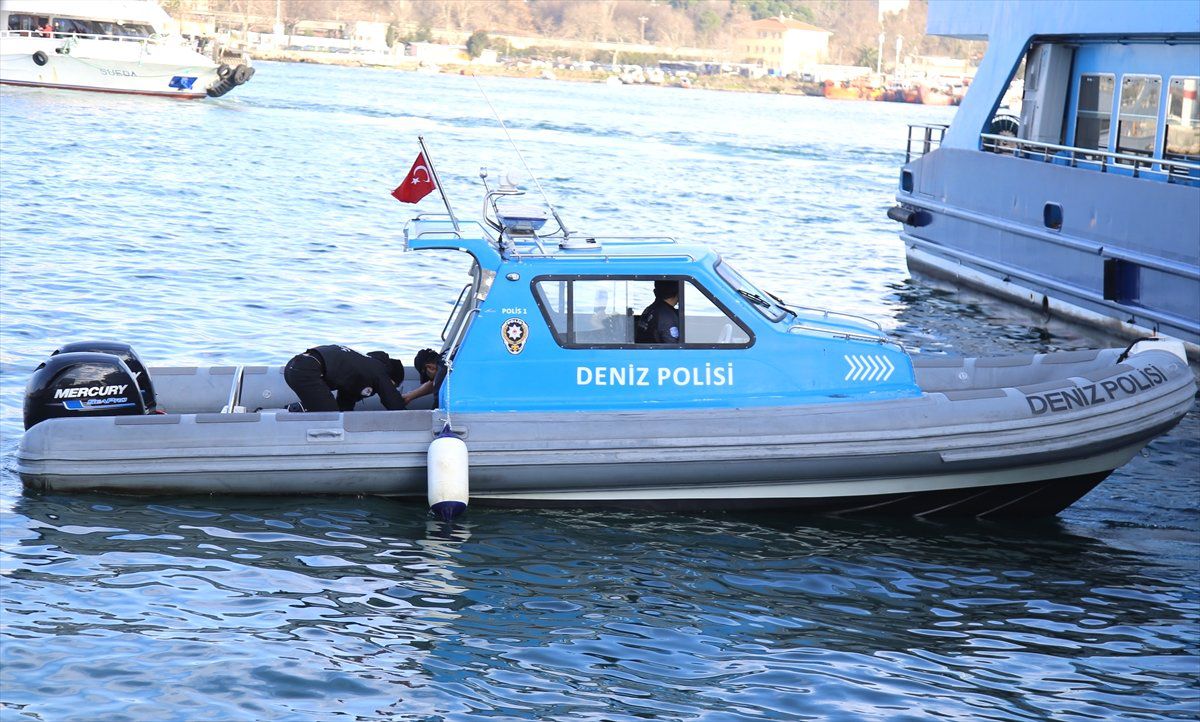 İstanbul\'da Denizde Ceset Bulundu