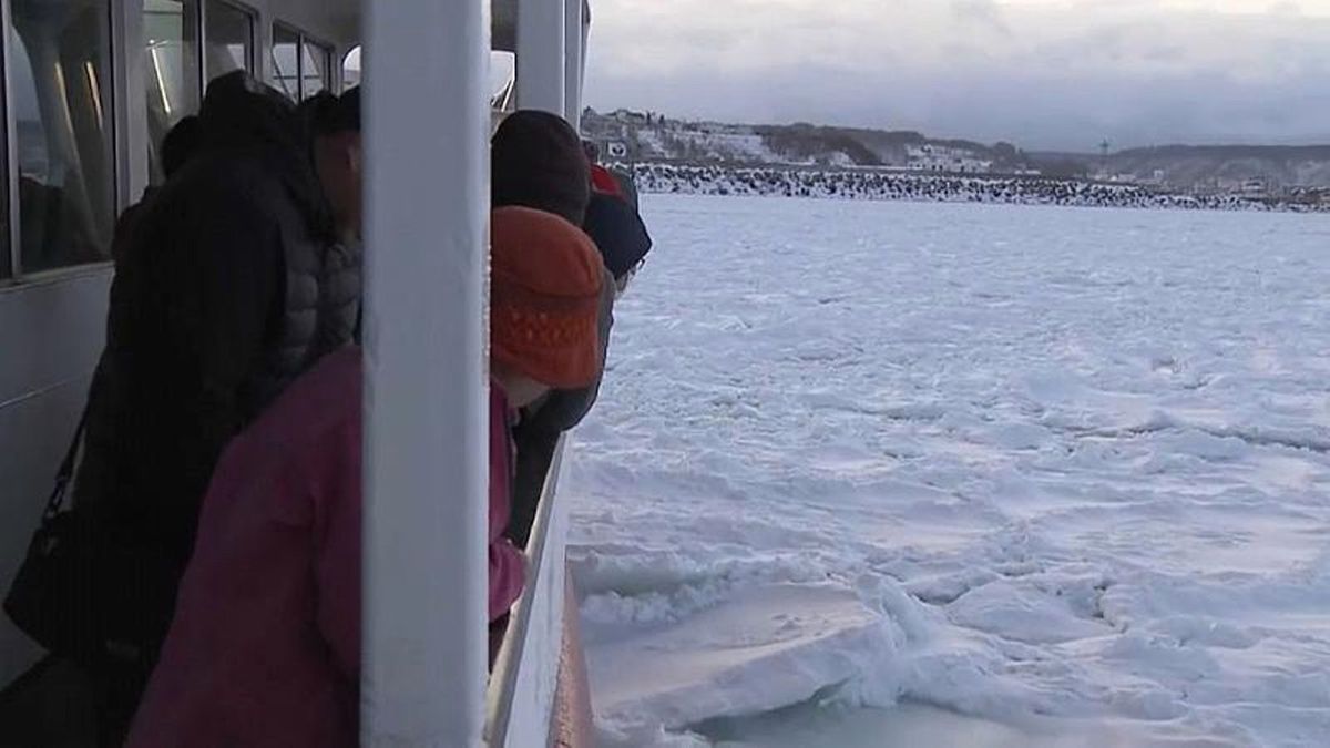 Japonya\'da Buzullar Arasında Gemi Seyahati