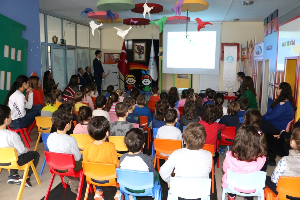 Küçük Şeyler Anaokulu\'na MASKİ\'den Su Tasarrufu Eğitimi