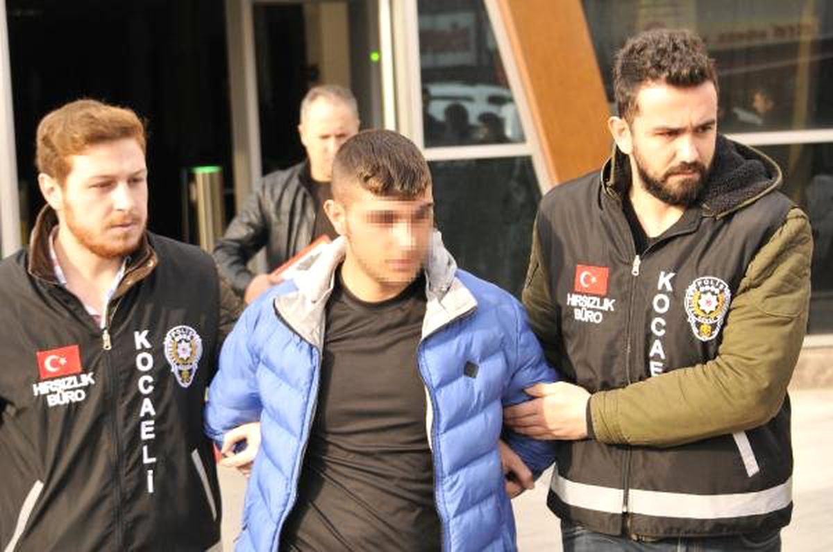 Pastaneyi Soyan 18 Yaşındaki Şüphelinin 35 Suç Kaydı Çıktı