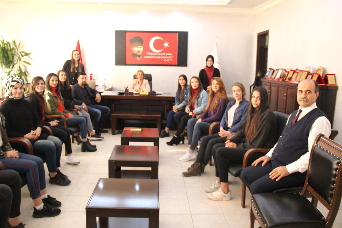 Samandağ Bayan Voleybol Takımı Samandağ Belediyesi\'ni Ziyaret Etti