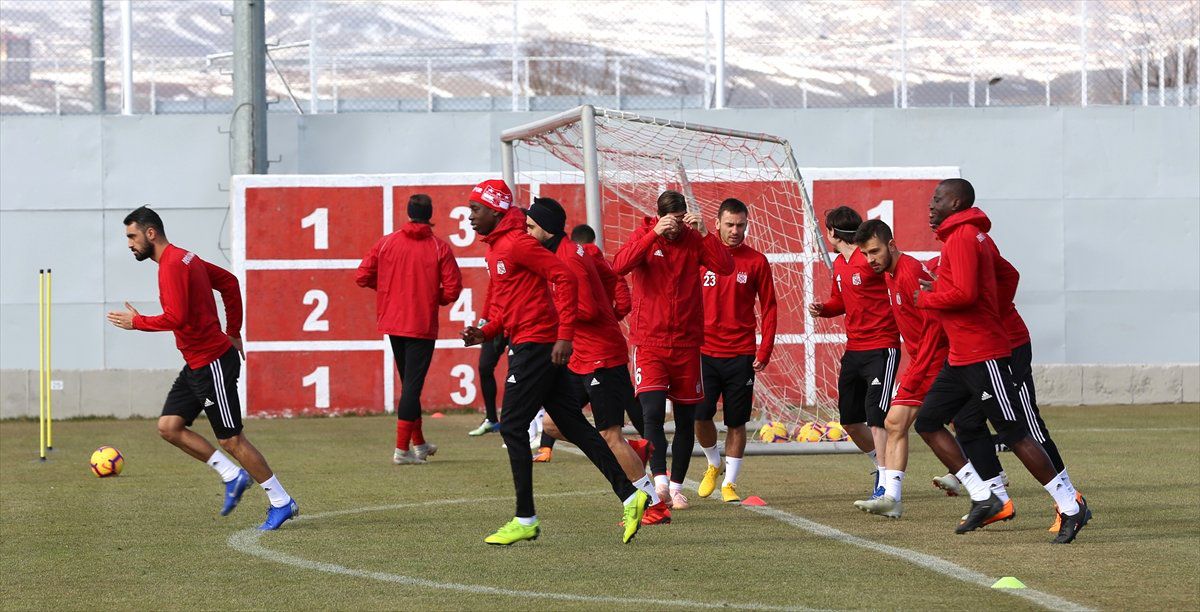 Sivasspor Çıkış Arıyor