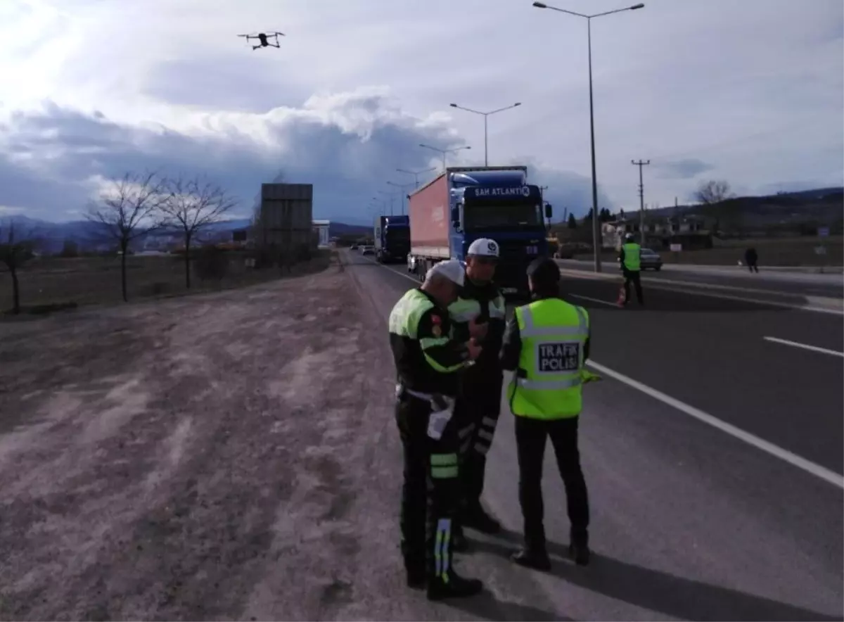 Trafik Ekipleri Drone Destekli Denetim Yaptı