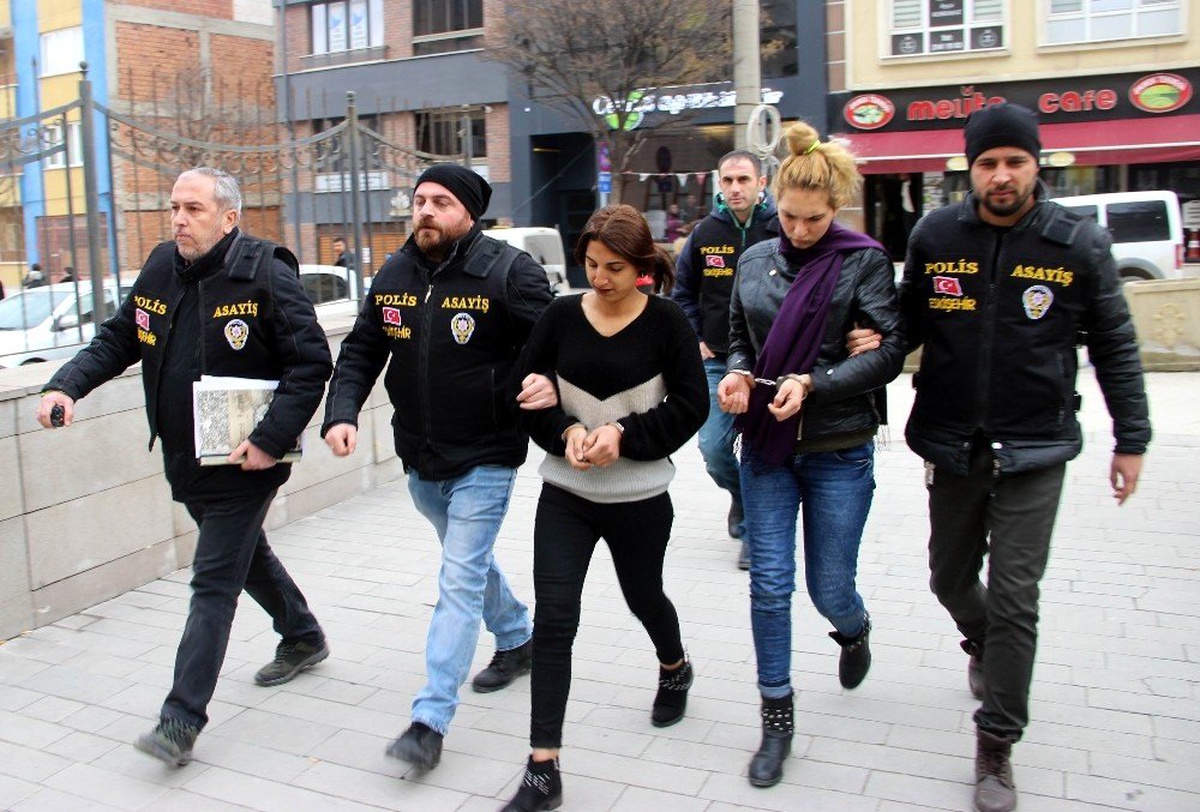 Vatandaşın İhbarı Hırsızları Ele Verdi