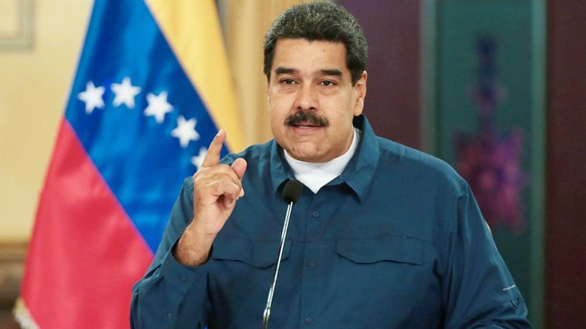 Venezuela Krizi: ABD\'den Venezuela\'nın Resmi Petrol Şirketi Pdvsa\'ya Yaptırım