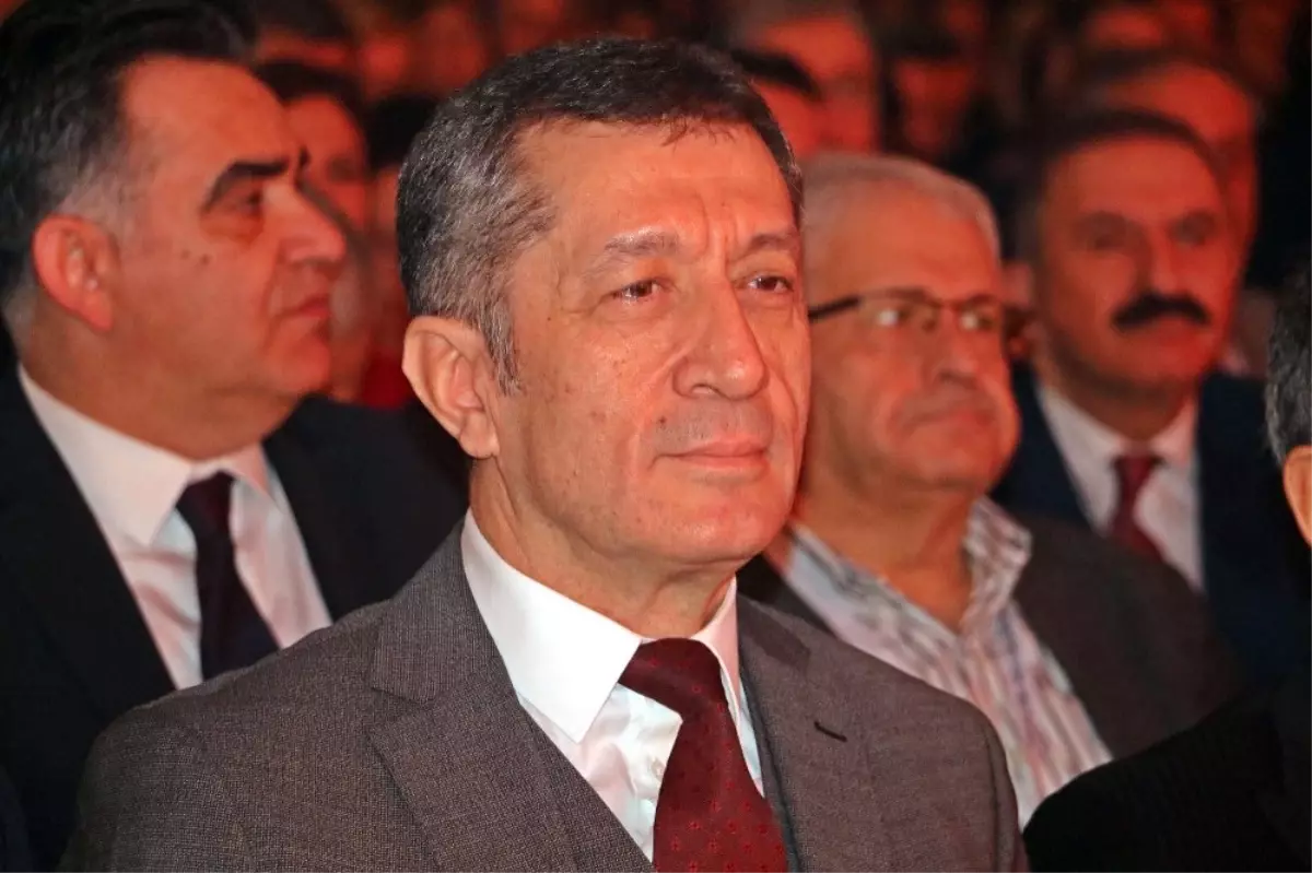 Bakan Selçuk\'tan Temel Lise Açıklaması