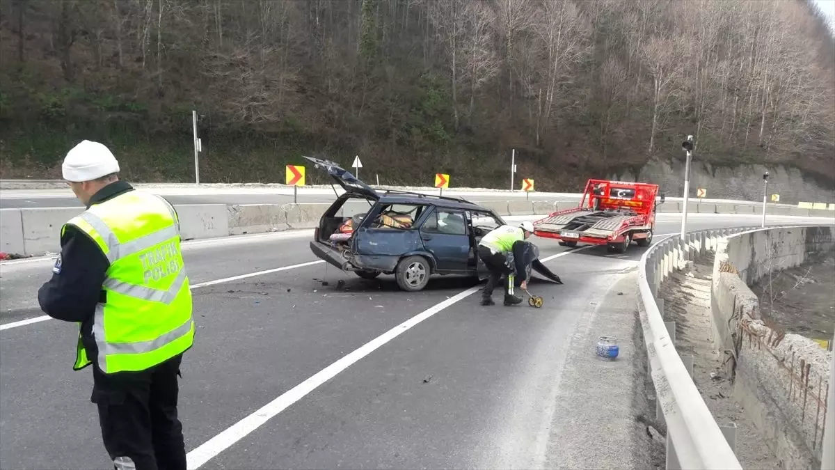 Bolu Dağı\'nda Trafik Kazası: 2 Yaralı