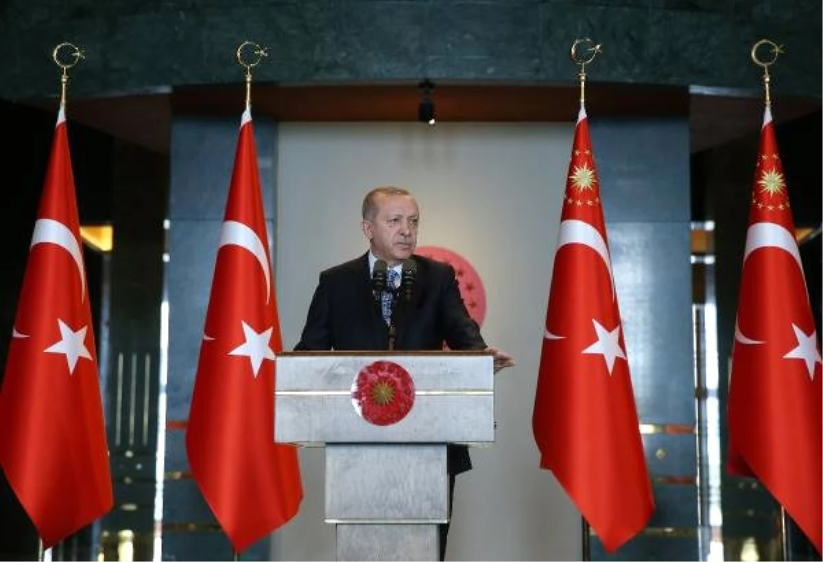 Erdoğan: Bu Güne Kadar Sanatçılarımız Arasında Ayrım Yapmadık