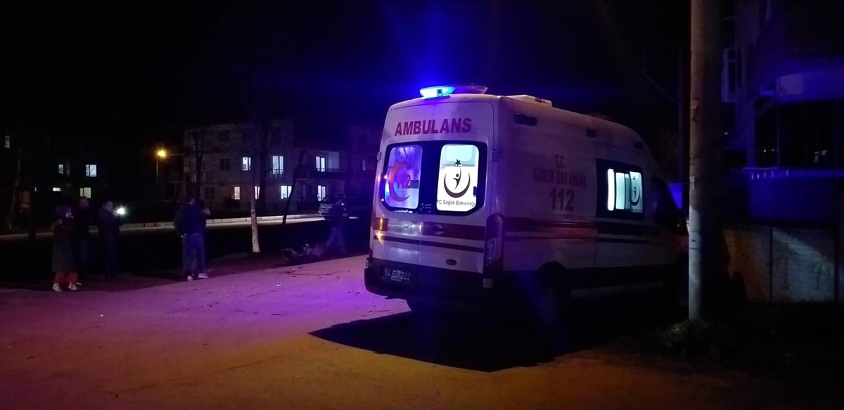 Evde Çıkan Yangını Komşuları Farketti