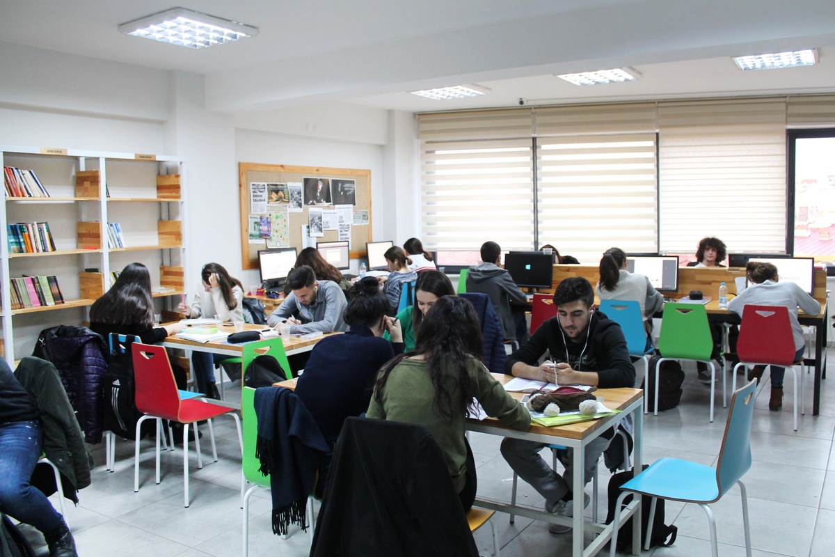 Gençlik Merkezi\'nden Sınav Kaygısı İle Mücadeleye Destek