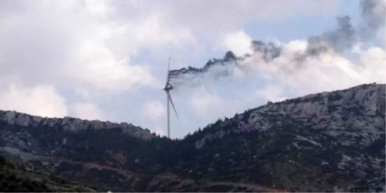 Hatay\'da Rüzgar Türbininin Motorunda Yangın