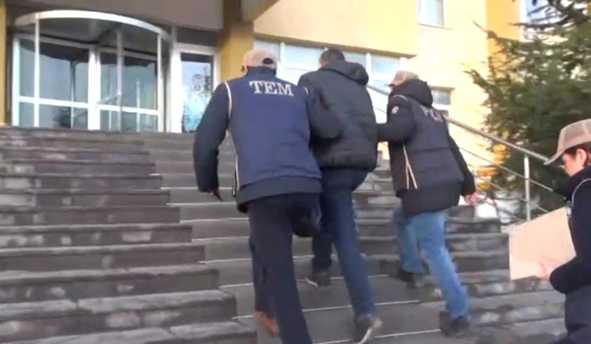 Kayseri Merkezli 4 İlde Düzenlenen Fetö Operasyonunda 9 Kişi Adliyeye Sevk Edildi