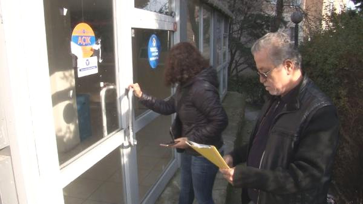 Küçükçekmece\'de Yüzlerce Kişi Ödeme Merkezi Mağduru Oldu