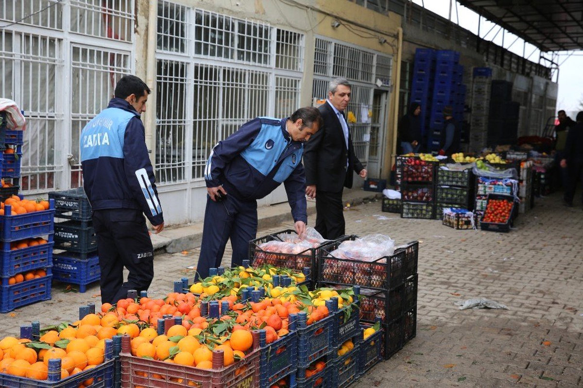 Mardin\'de Sebze Hali ve Marketlere Fiyat Denetimi