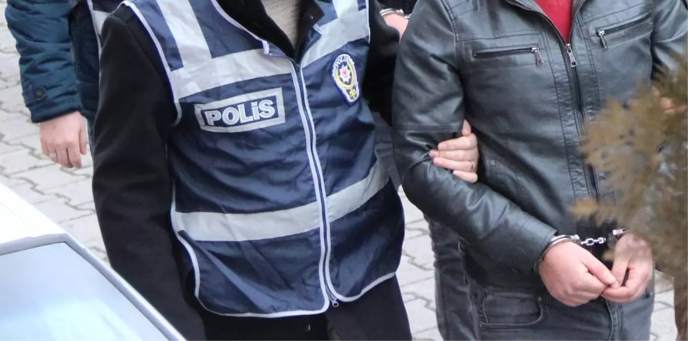 Mersin\'de Pkk/kck\'ya Şafak Operasyonu: 10 Gözaltı