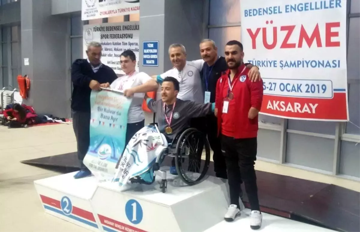 Siirtli Engelli Sporcular Başarıya Kulaç Attı