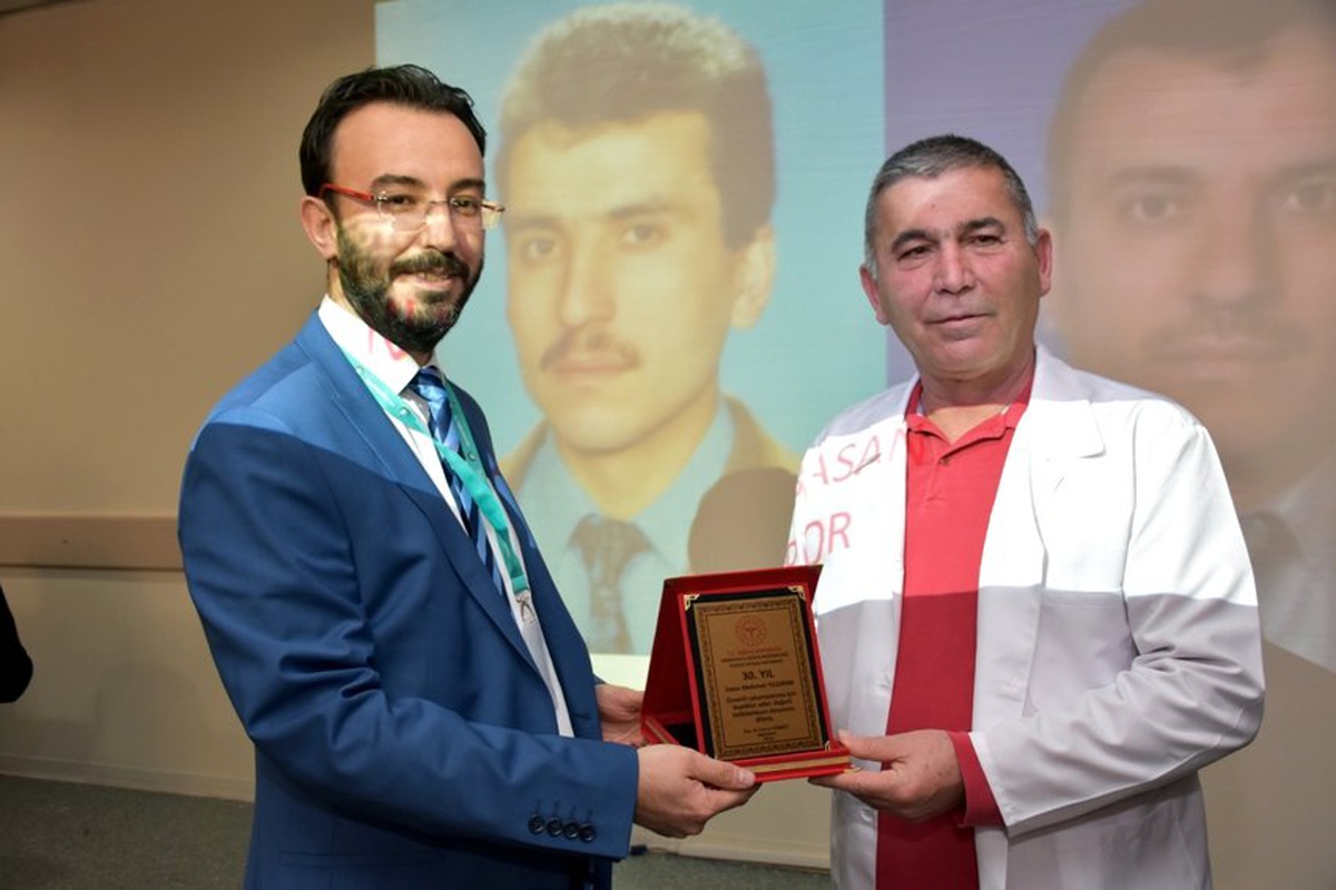 30 Yılını Dolduran Sağlık Çalışanlarına Vefa Örneği