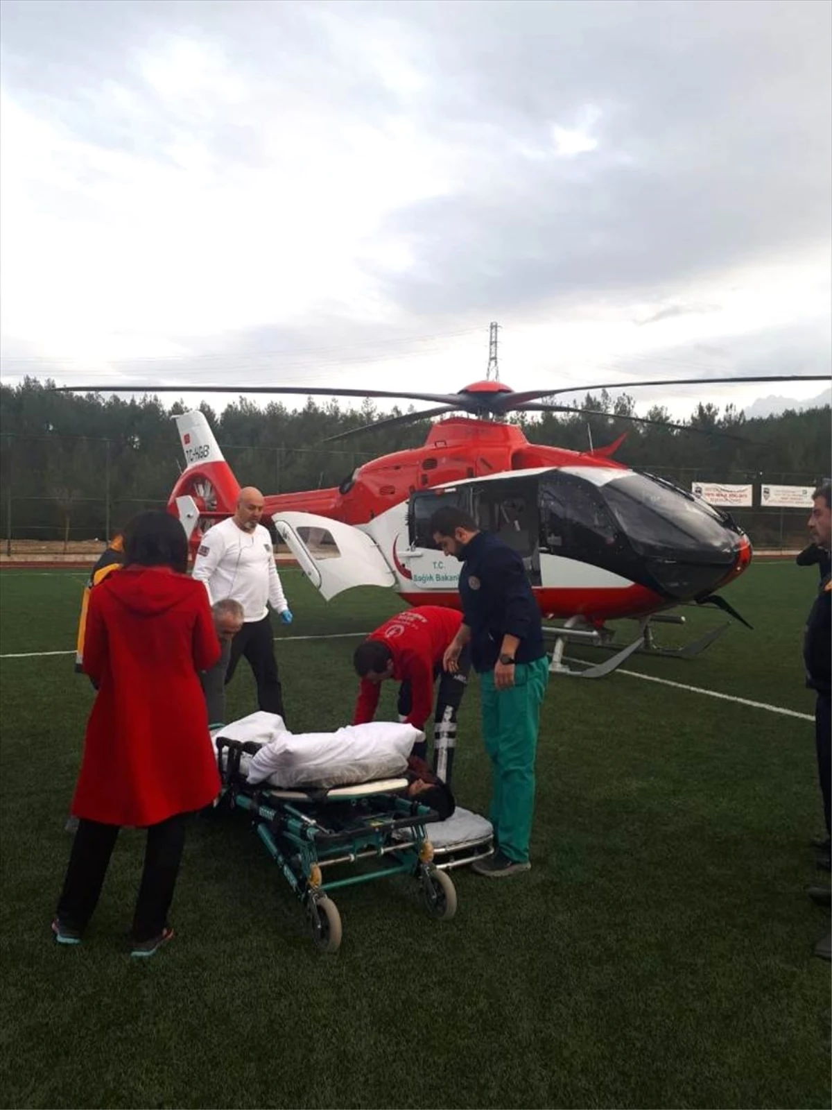 Ambulans Helikopter Eli Kesilen Çocuk İçin Havalandı