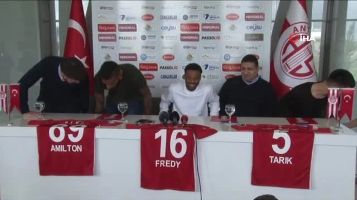 Antalyaspor 3 Transferine İmza Attırdı