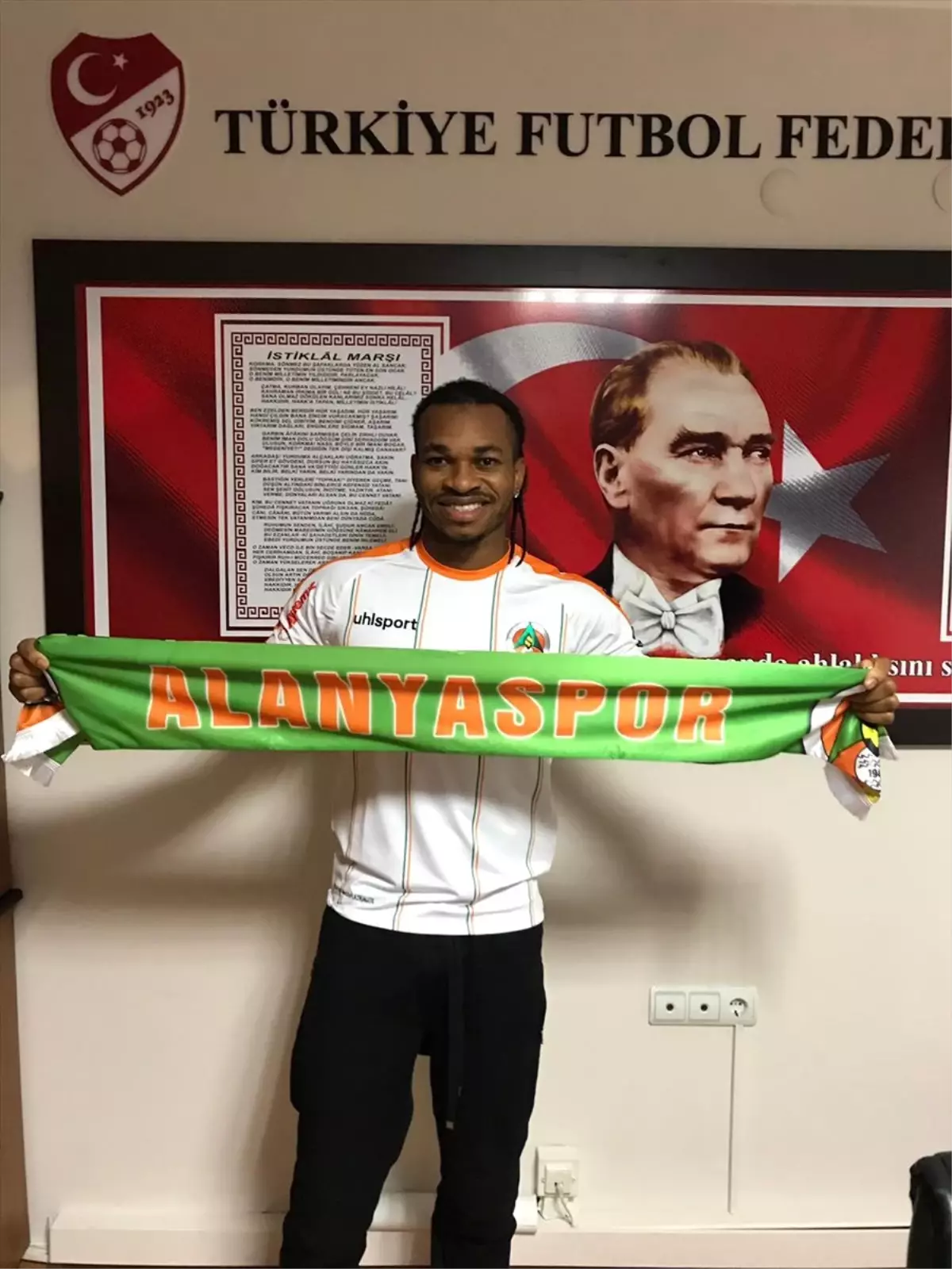 Aytemiz Alanyaspor\'da Transfer