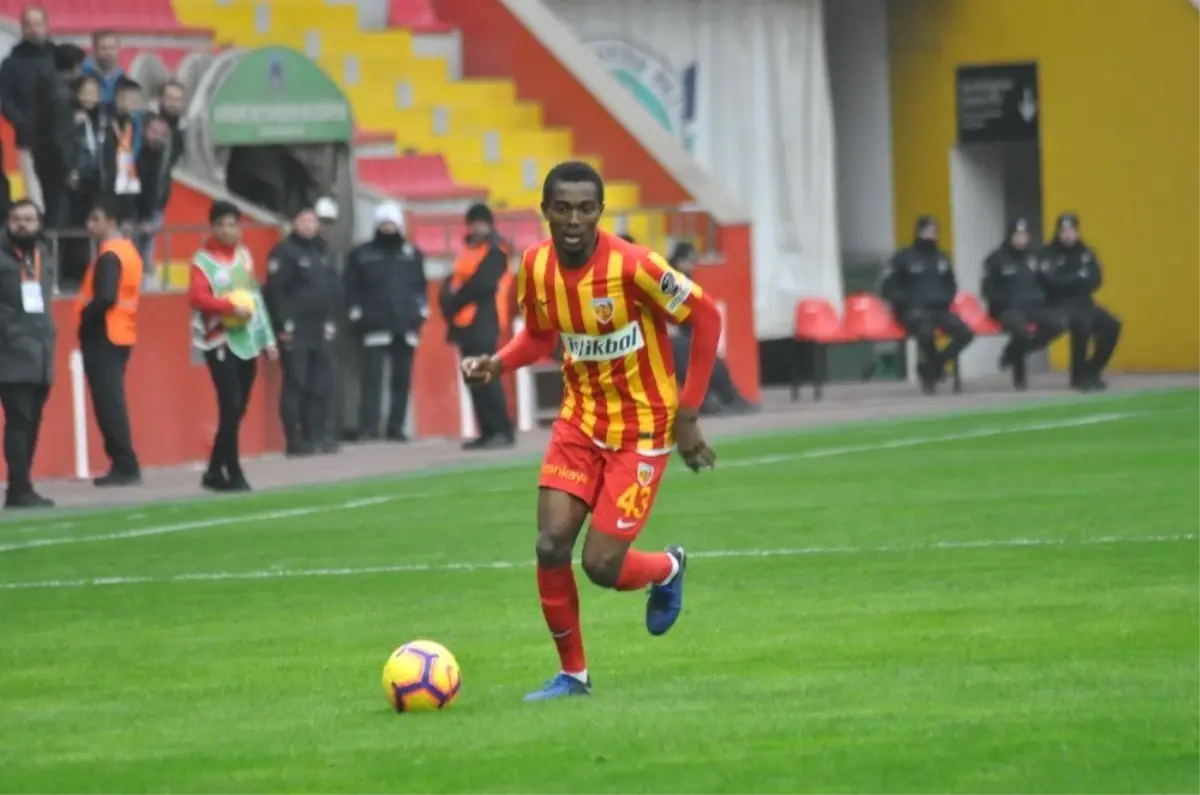 Bernard Mensah\'a 2 Maç Ceza