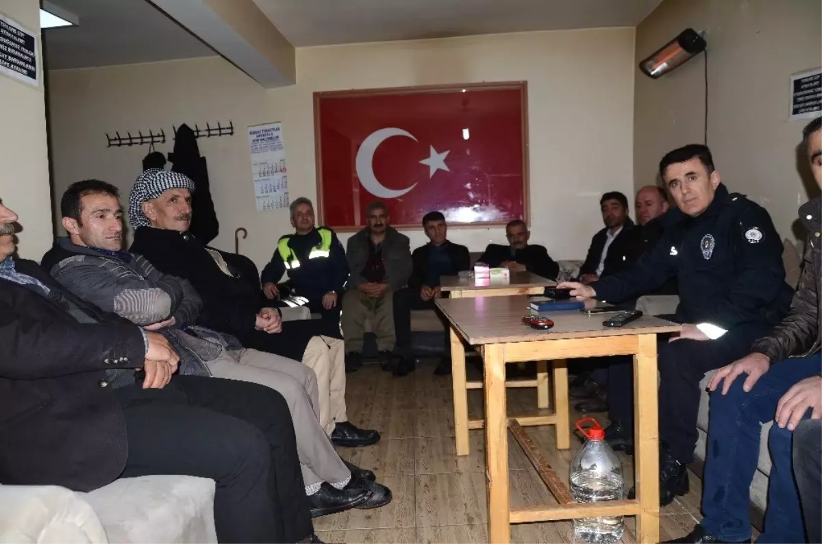 Beytüşşebap\'ta Polis Halkla Bir Araya Geldi