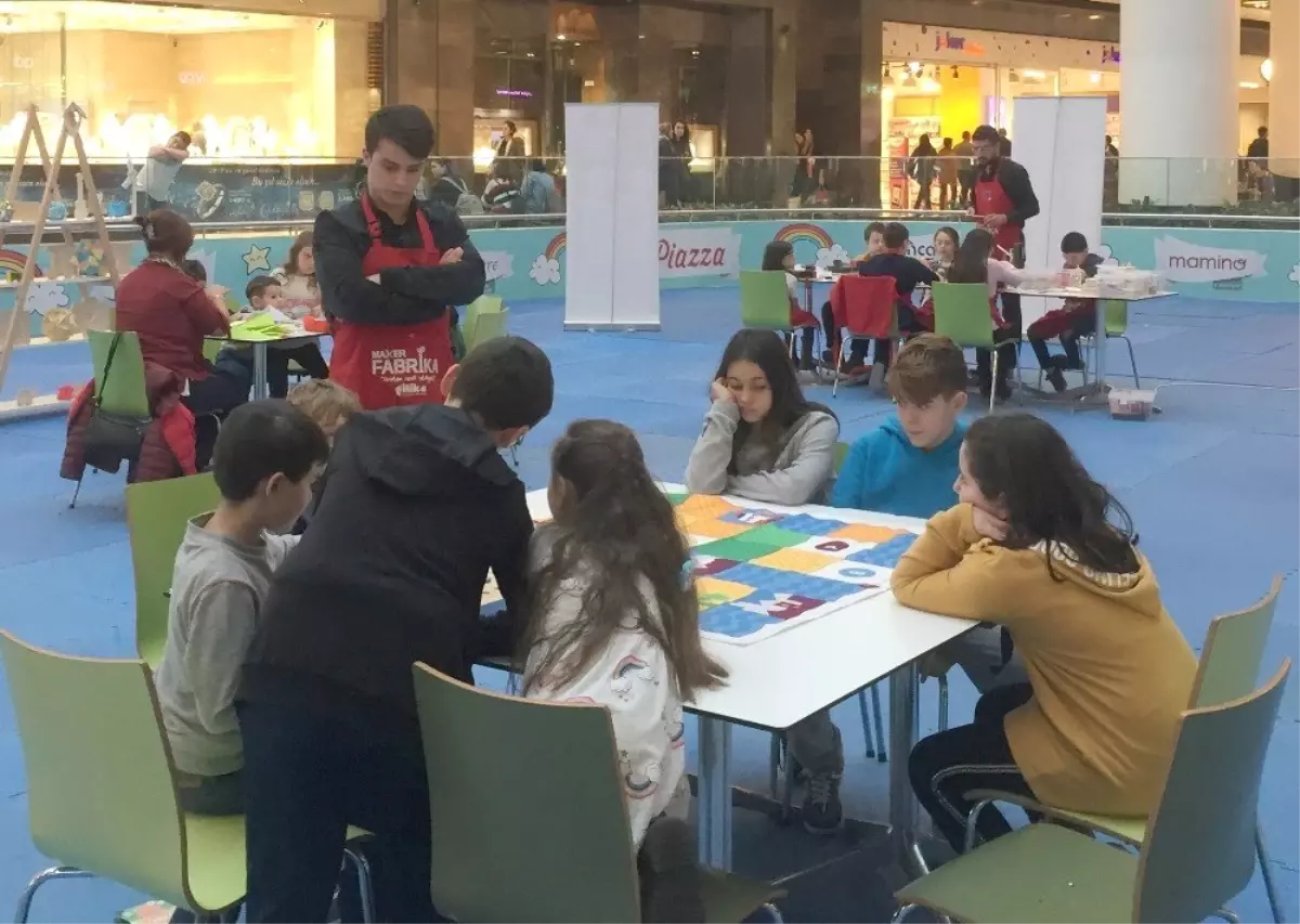 Çocuklar "Üreten Nesil Atölyesi"Nde