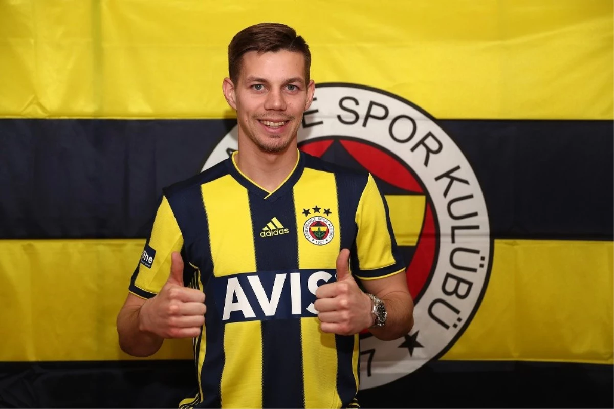 Fenerbahçe, Miha Zajc ile 4.5 Yıllık Sözleşme İmzaladı
