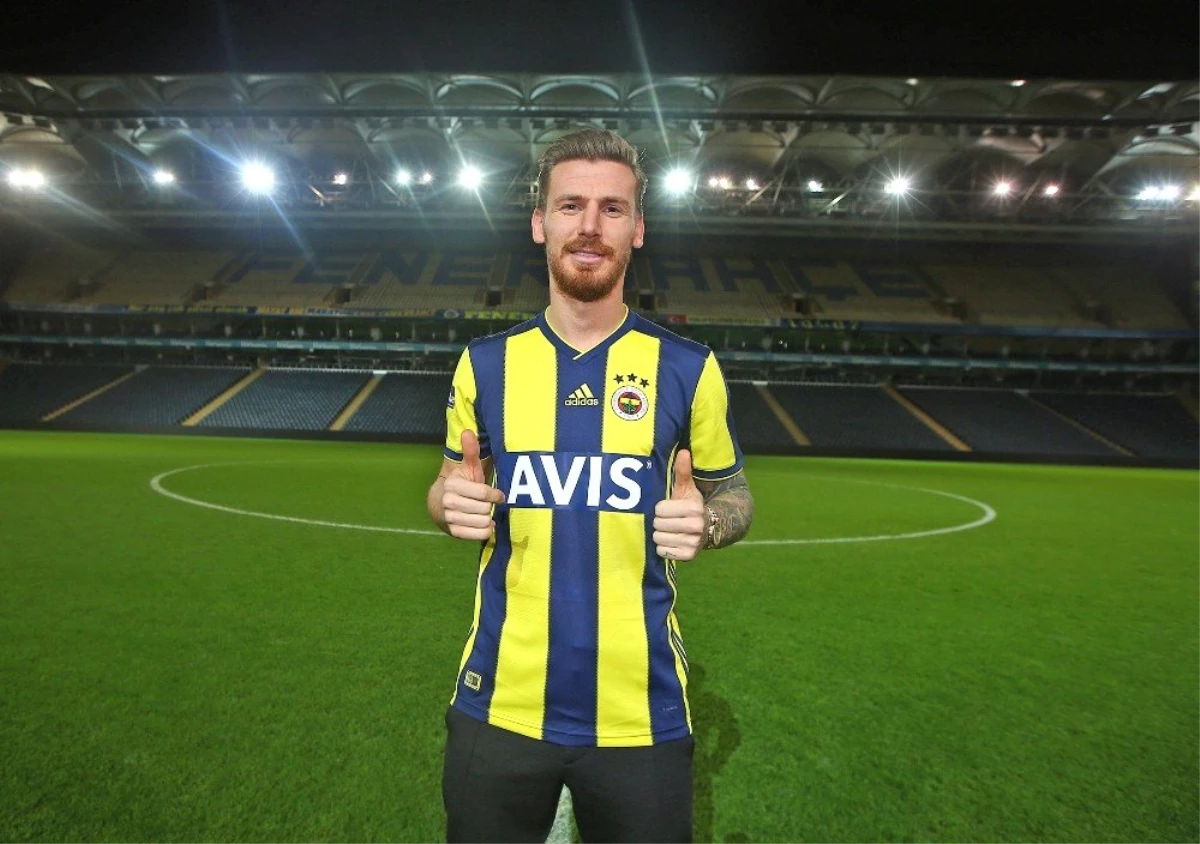 Fenerbahçe, Serdar Aziz\'i Resmen Açıkladı