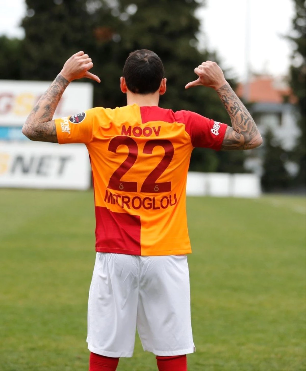 Galatasaray, Kostas Mitroglou\'yu Kap\'a Bildirdi