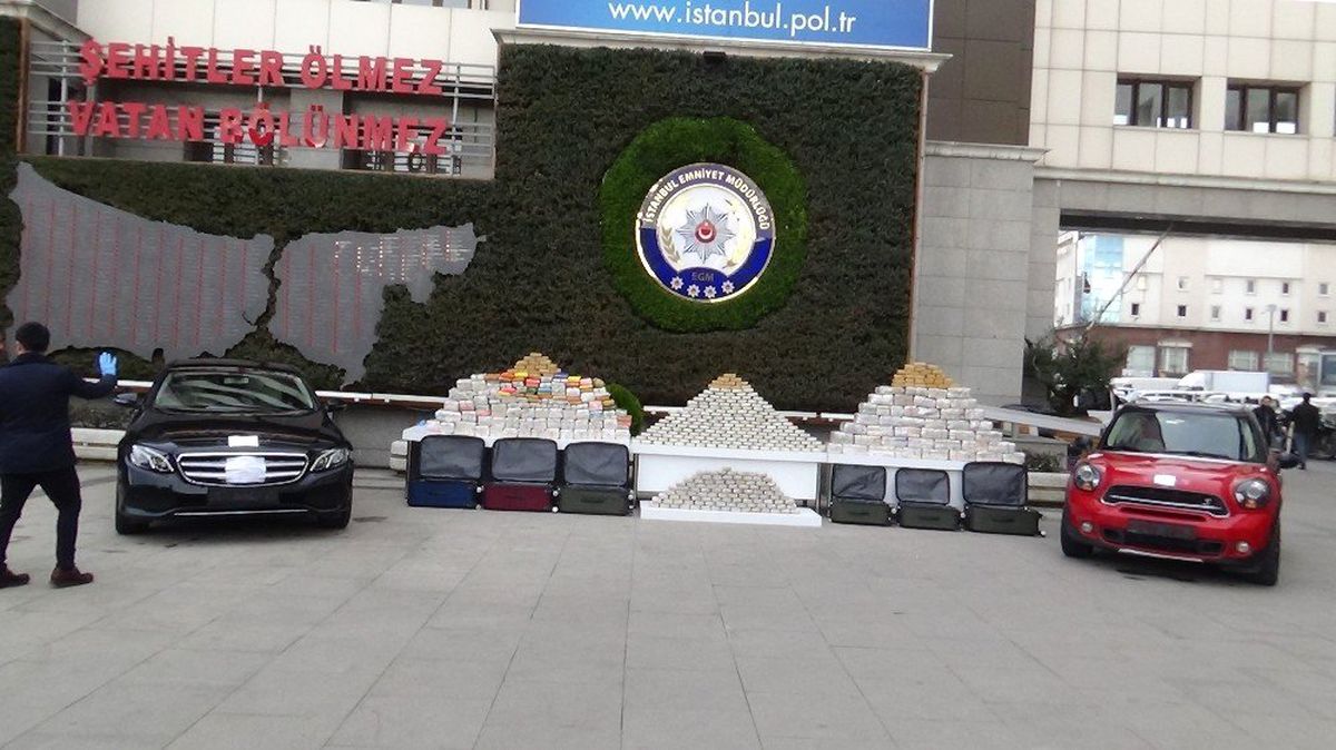 İstanbul\'da 850 Kilo Eroin Ele Geçirildi