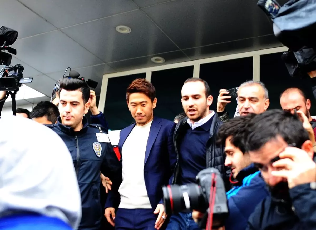 Kagawa Beşiktaş İçin İstanbul\'da