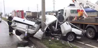 Kahramanmaraş Direğe Çarpan Otomobil İki Parçaya Ayrıldı 1 Ölü, 1 Yaralı