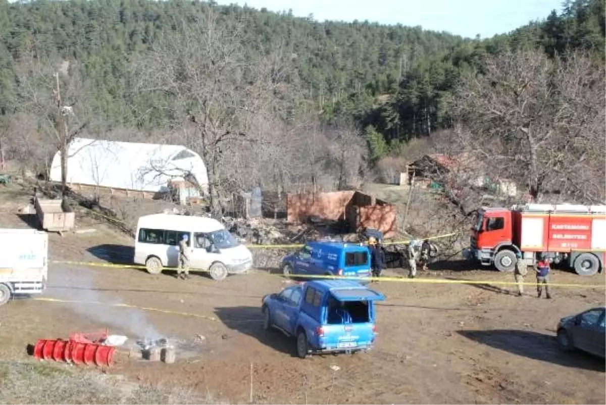 Kastamonu\'da 5 Kişilik Aileyi Öldürüp, Yakan Sanıklara Ceza Yağdı