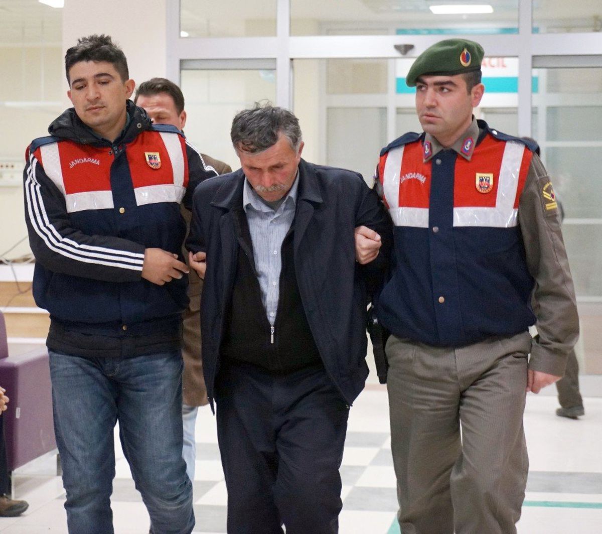 Kastamonu\'da 5 Kişilik Aileyi Yakarak Katleden Sanıklara 5\'er Kez Ağırlaştırılmış Müebbet