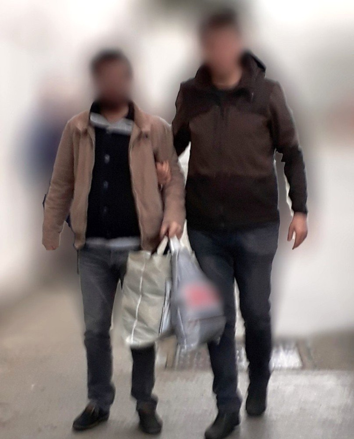 Kuşadası\'nda 5 Suçtan Aranan Zanlı Yakalandı