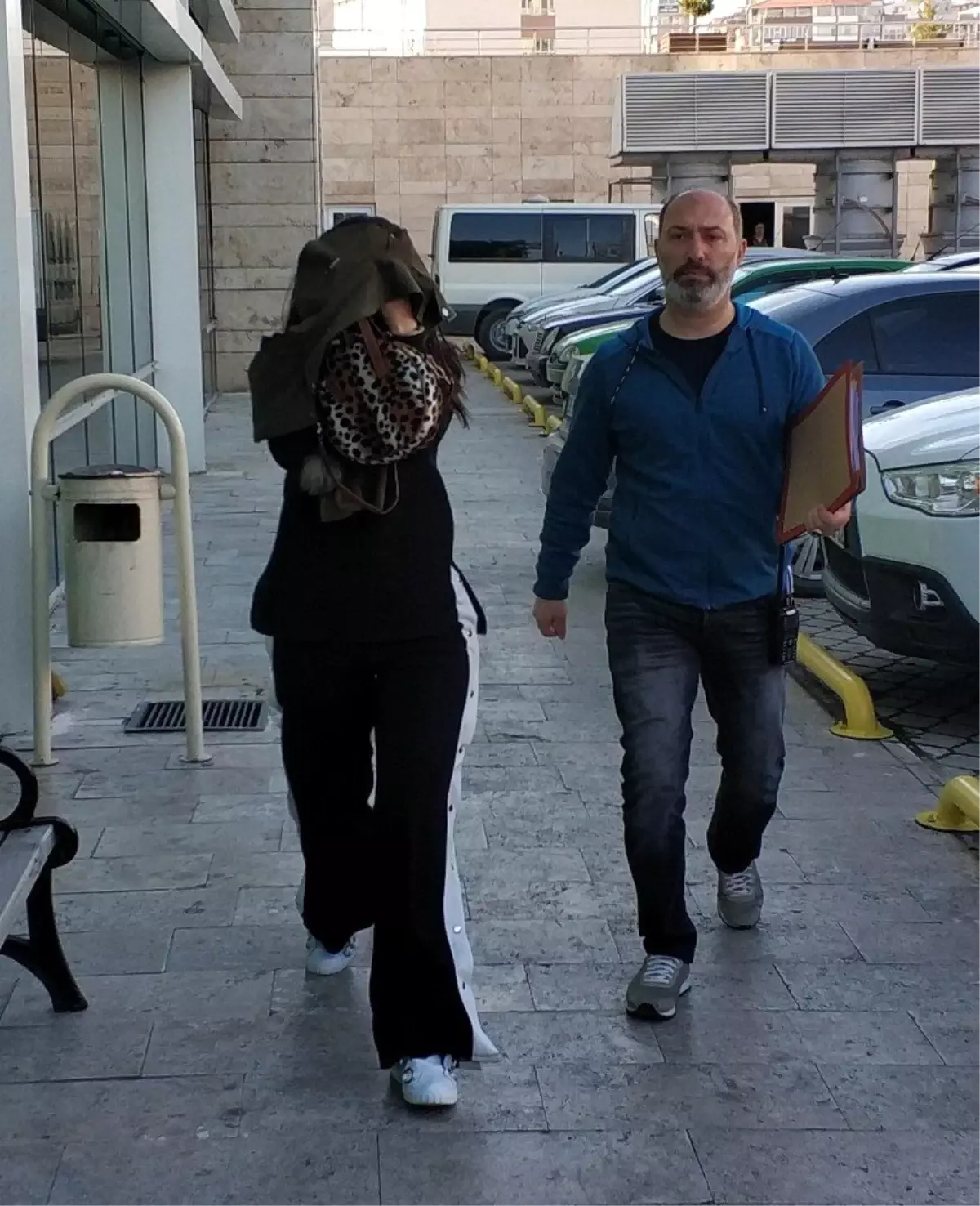 Kuyumcudan Altın Hırsızlığı Zanlısı Genç Kadına Adli Kontrol