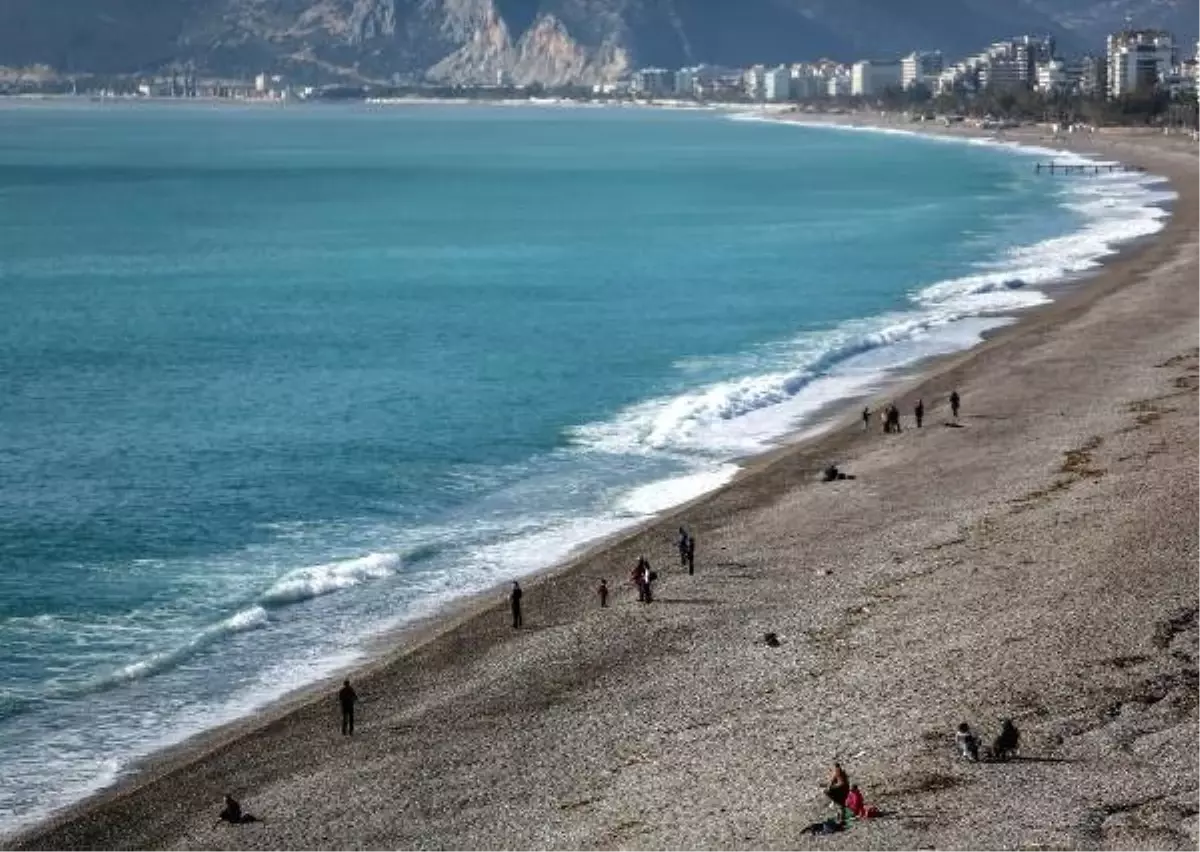 Antalya\'da Güneş Keyfi