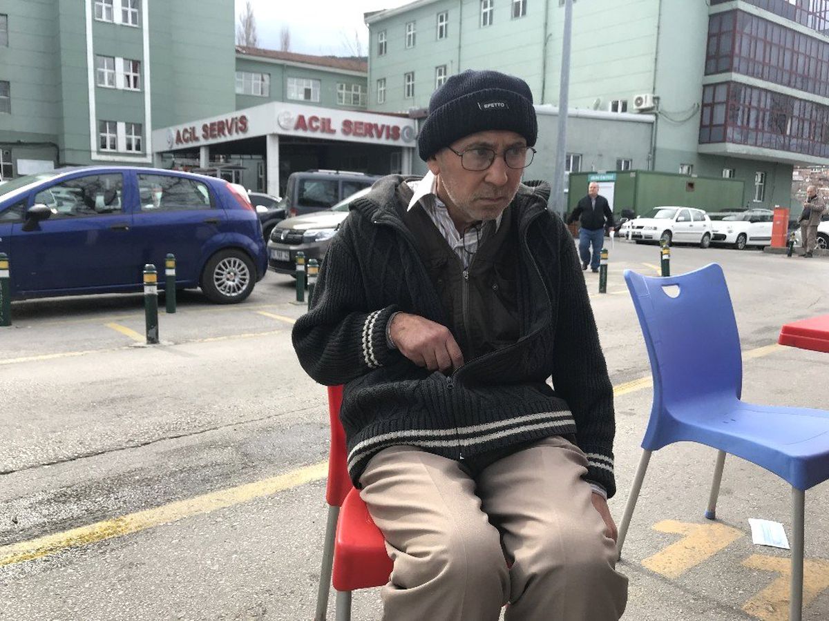 Hastanede Konaklıyor
